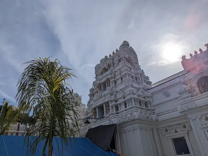 Hindu temple,Place of worship,Tourist attraction